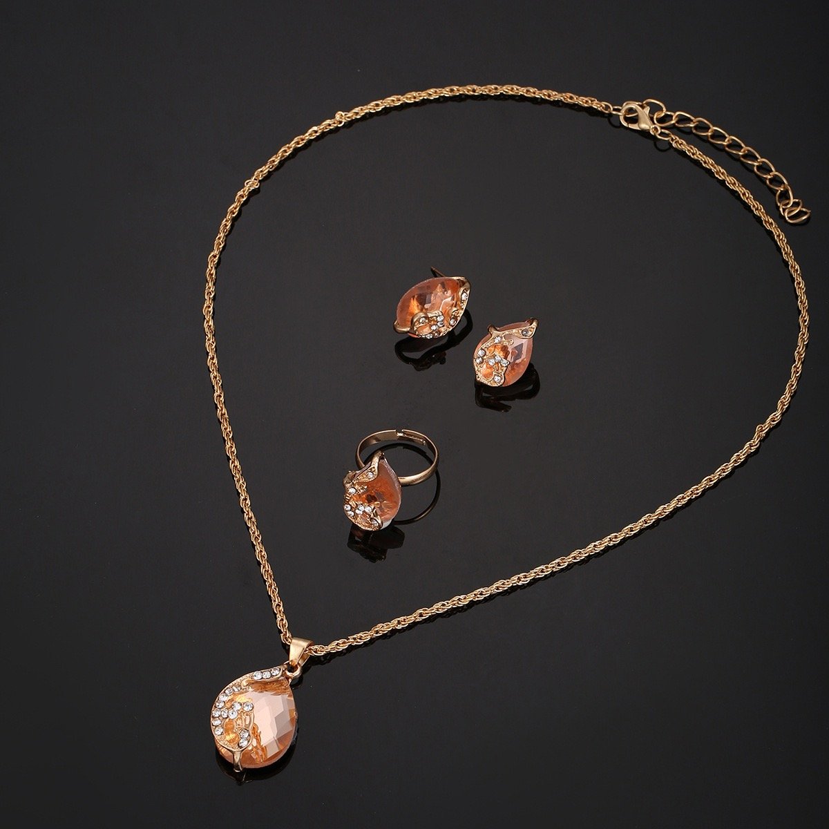 New Women’s Quartz Watch & Peacock Jewelry Set – Inverted Triangle Crystal-Decorated Suede Watch, Casual & Elegant Fashion